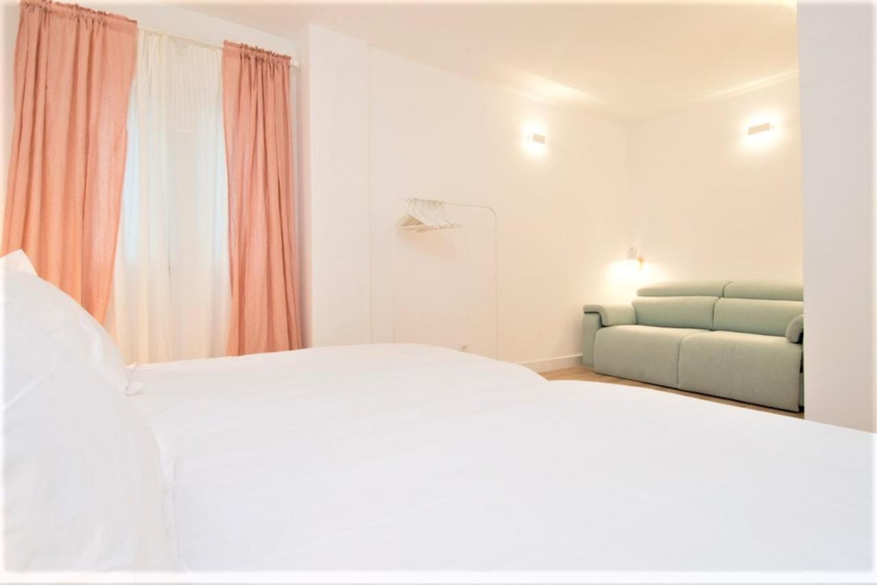 Hellenhost - Gran Via Apartment Madrid Exterior foto