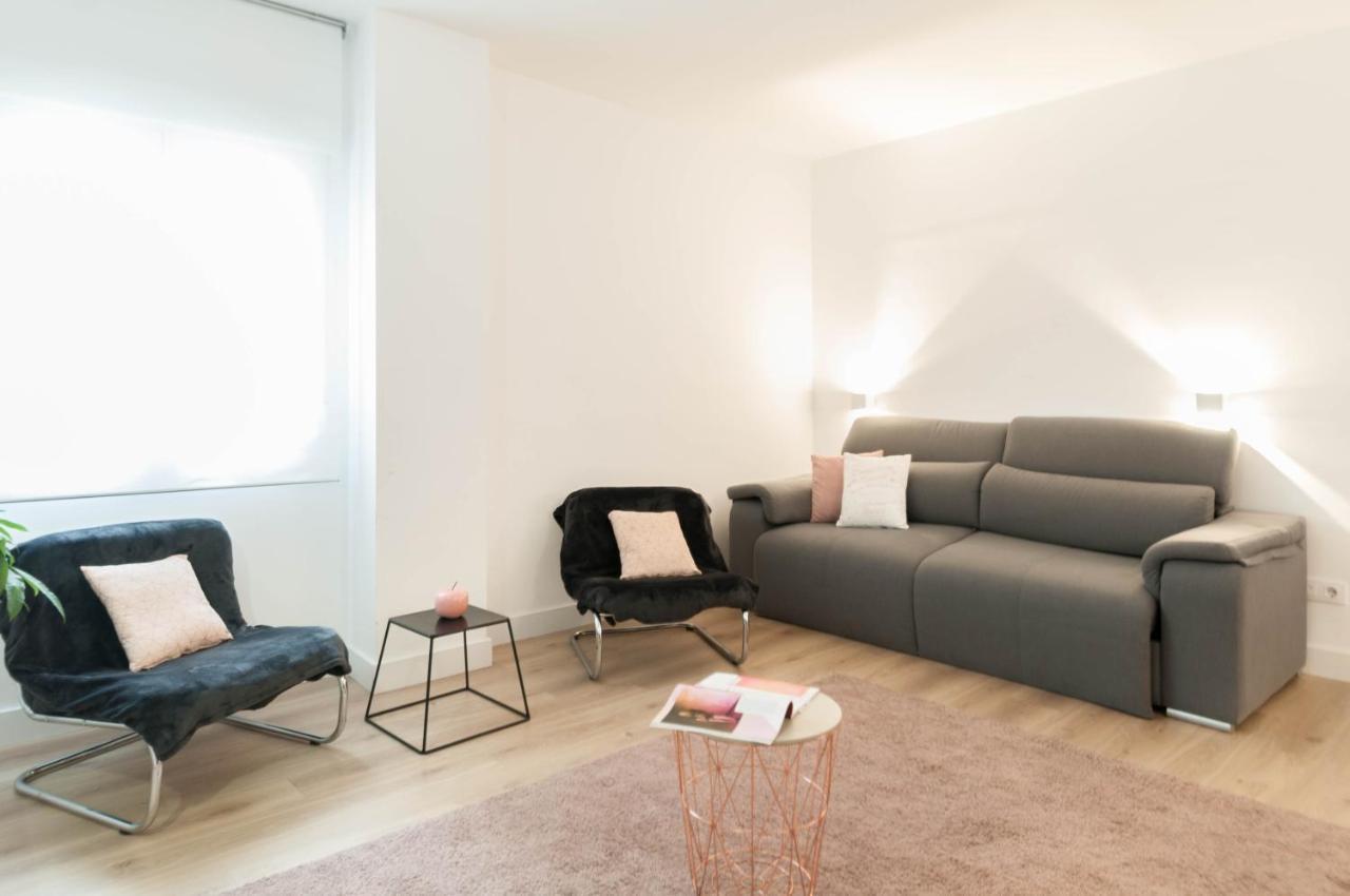 Hellenhost - Gran Via Apartment Madrid Exterior foto
