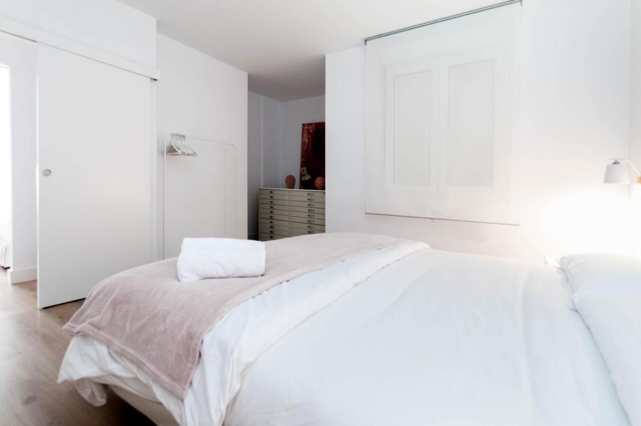 Hellenhost - Gran Via Apartment Madrid Exterior foto